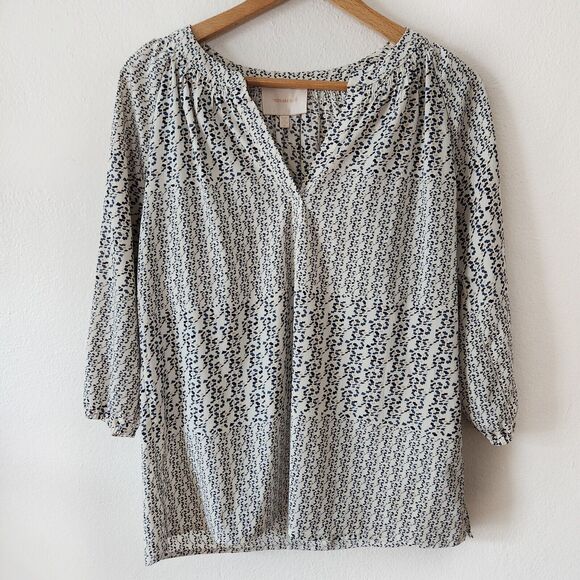 Anthropologie SKIES ARE BLUE Cream Navy balloon sleeve blouse size S Top V Neck - Picture 1 of 11